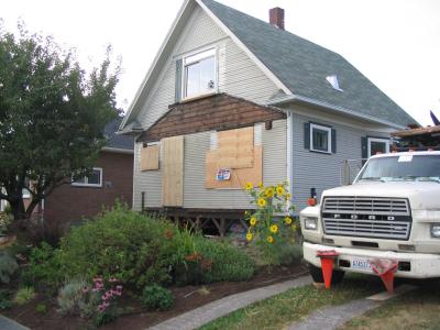 house_no_porch_yard.JPG
