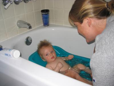bath_with_mom.JPG