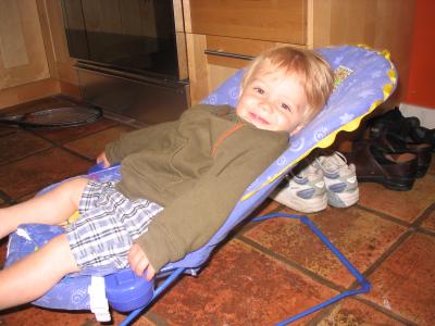 malcolm_bouncy_chair.jpg